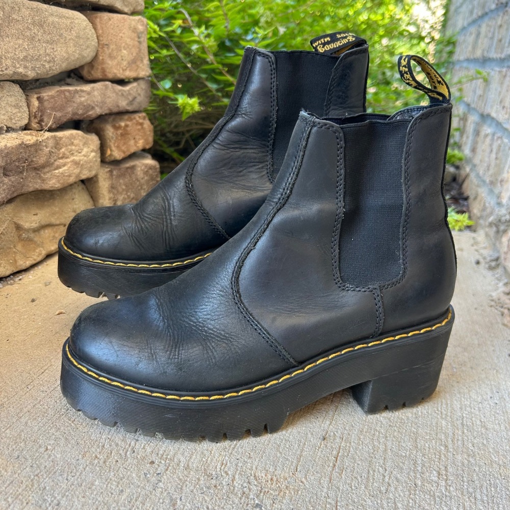 Dr. Martens Rometty Black Leather Platform Chelsea Boots Women 7 AW004